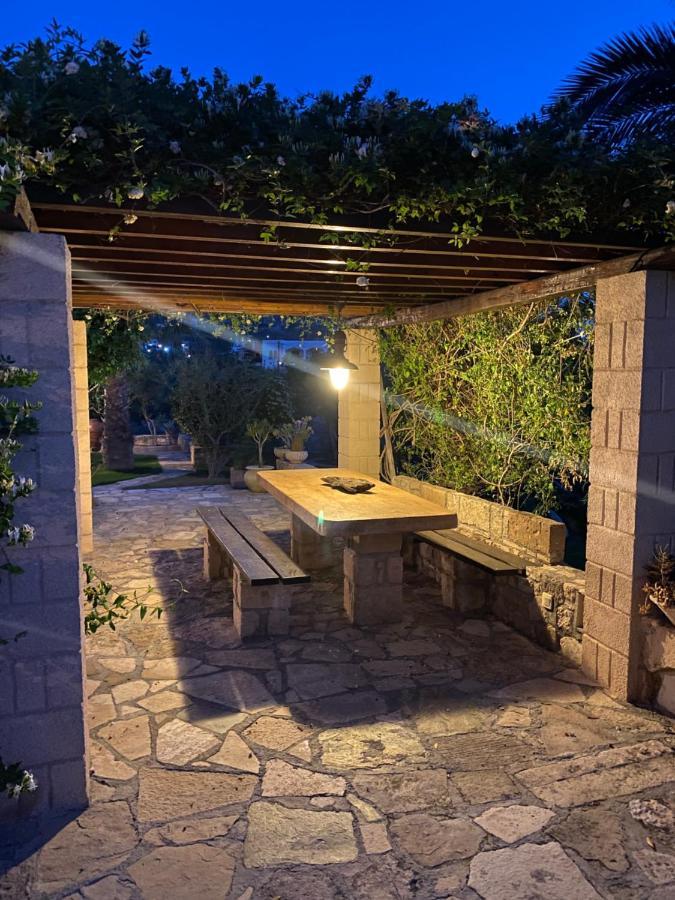 Pistachio Guesthouse, Παραδοσιακός Ξενώνας Vathí Exteriör bild