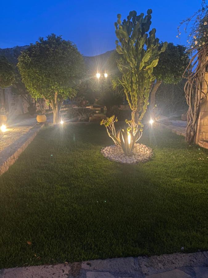 Pistachio Guesthouse, Παραδοσιακός Ξενώνας Vathí Exteriör bild